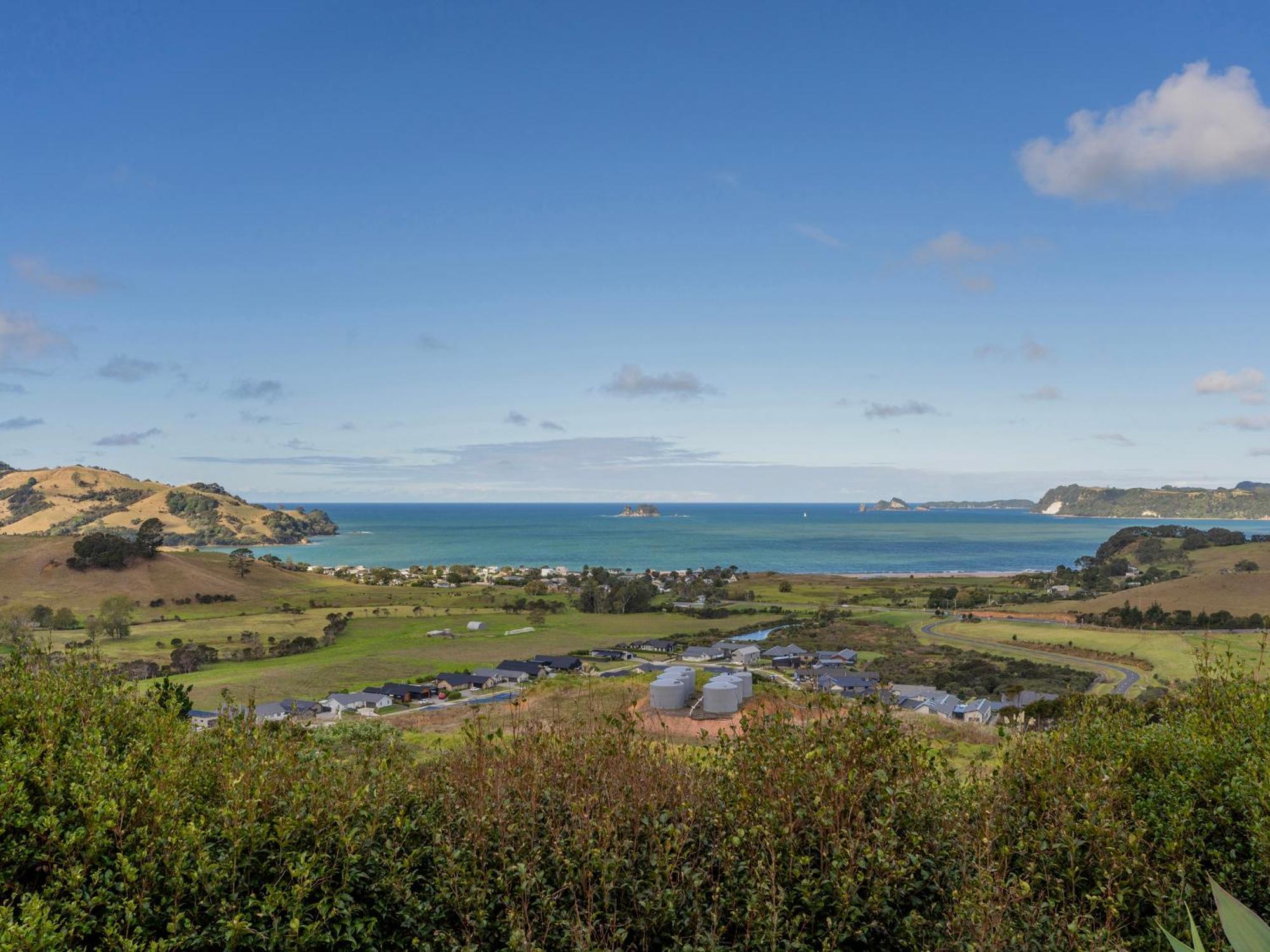 Centennial Views - Whitianga Holiday Home Exterior photo