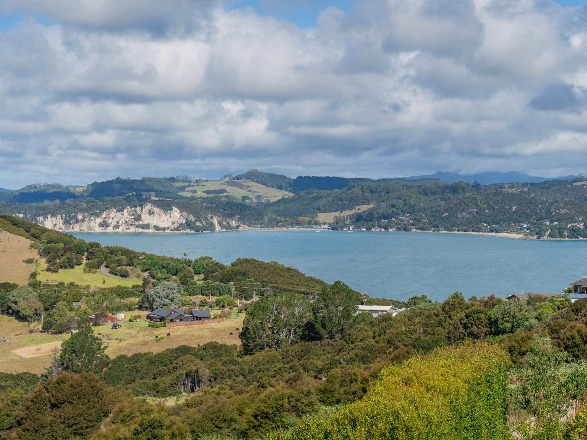 Centennial Views - Whitianga Holiday Home Exterior photo